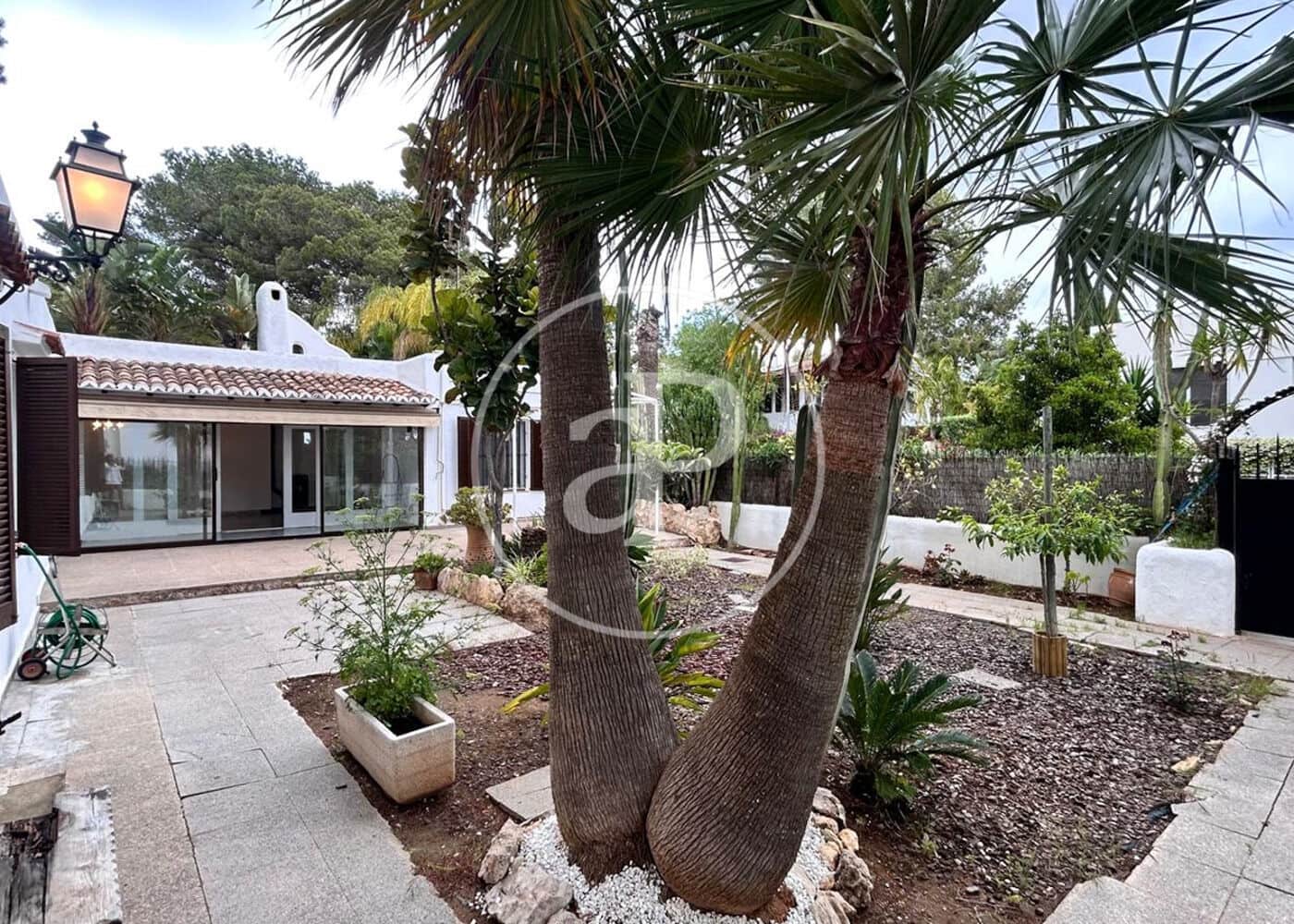 Chalet de 4 habitaciones en Sol de Mallorca en alquiler - 2.500 € (Ref: 9915849)