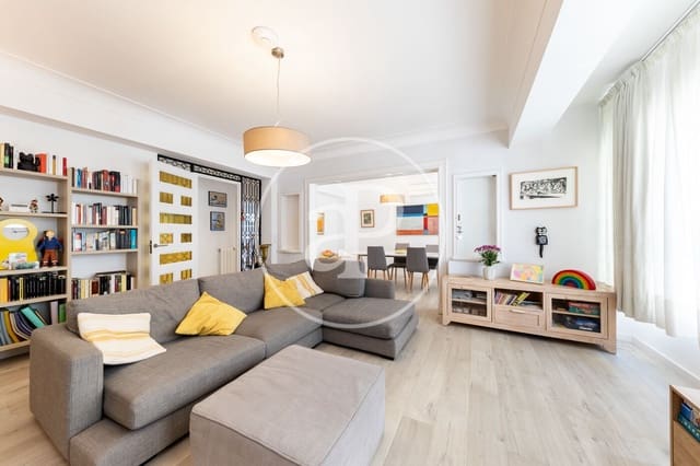 4 slaapkamer Appartement te koop in Plaça dels Patins, Palma de Mallorca - € 950.000 (Ref: 9915851)