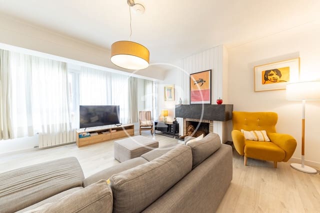 4 bedroom Apartment for sale in Plaça dels Patins, Palma de Mallorca - € 950,000 (Ref: 9915851)