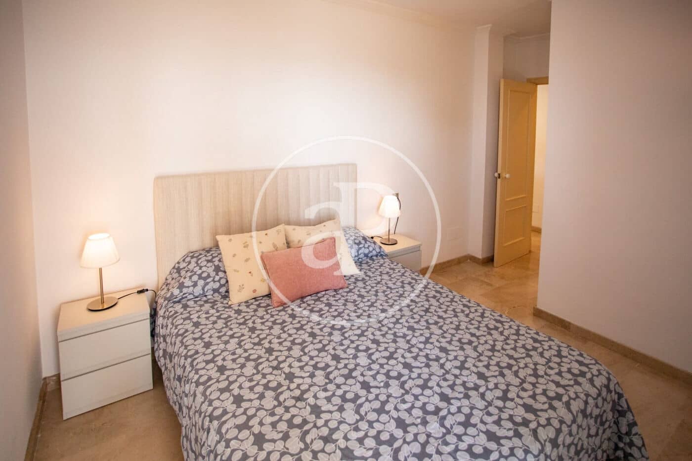 2 soverom Leilighet til leie i Palma de Mallorca med svømmebasseng garasje - € 3 500 (Ref: 9920447)