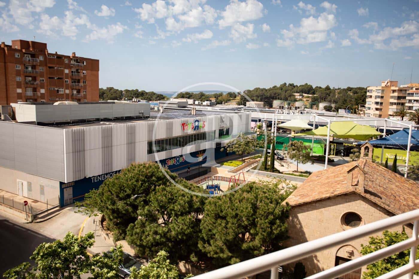 2 soverom Leilighet til leie i Palma de Mallorca med svømmebasseng garasje - € 3 500 (Ref: 9920447)