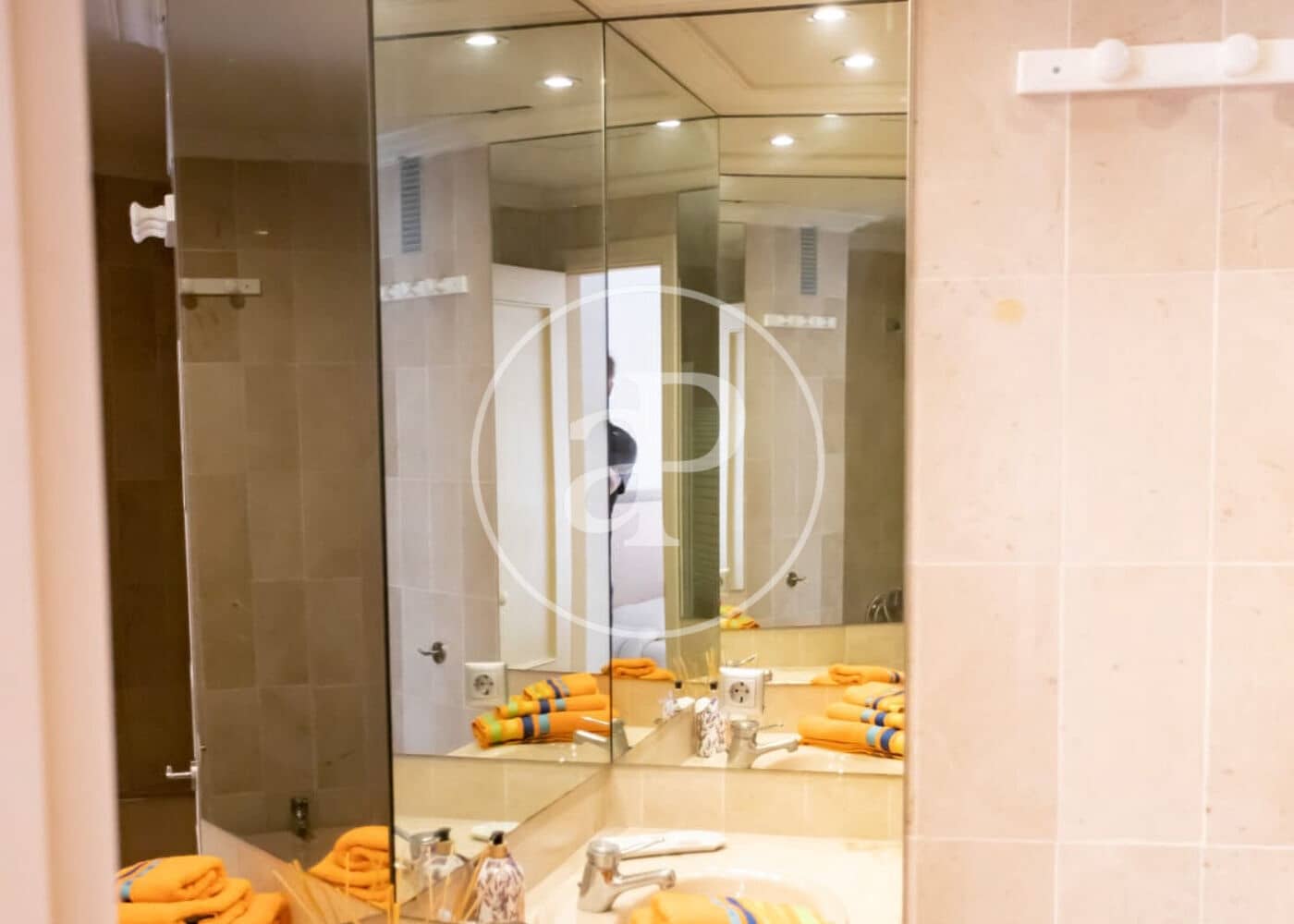 2 soverom Leilighet til leie i Palma de Mallorca med svømmebasseng garasje - € 3 500 (Ref: 9920447)