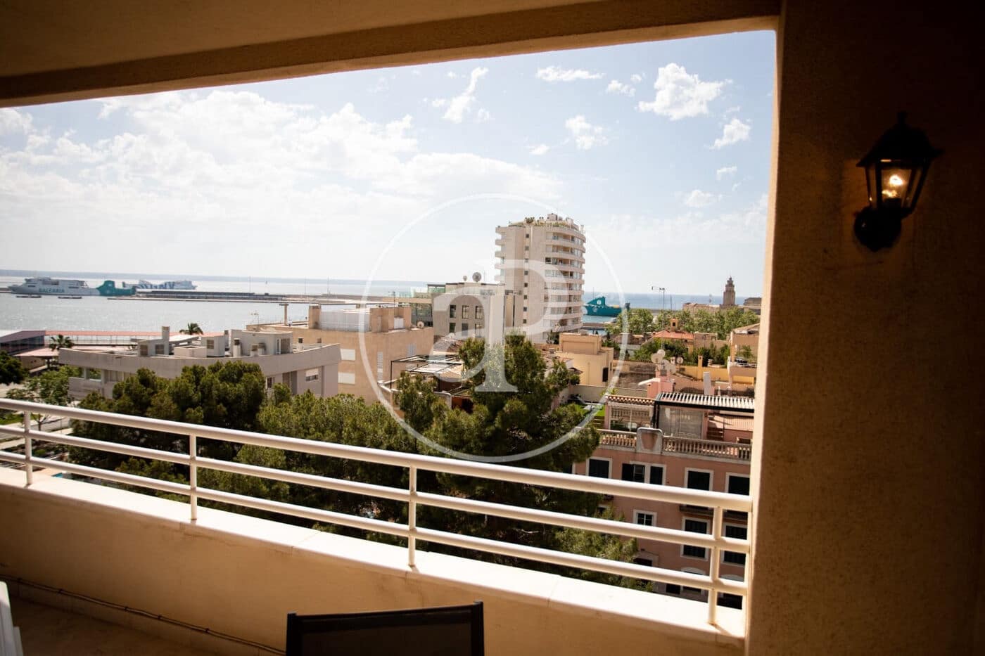 2 soverom Leilighet til leie i Palma de Mallorca med svømmebasseng garasje - € 3 500 (Ref: 9920447)