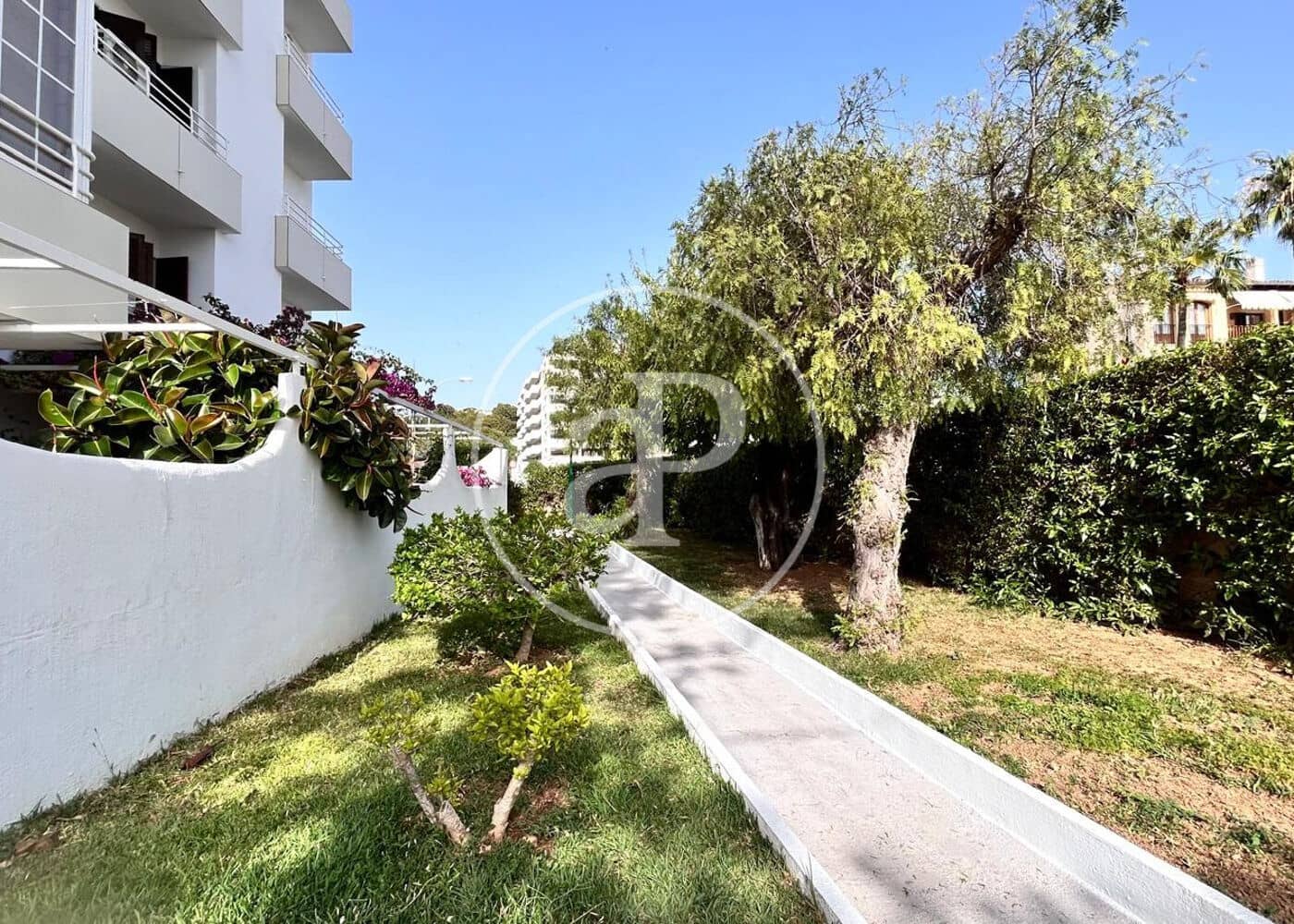 2 bedroom Apartment for rent in Calvia with garage - € 2,250 (Ref: 9920448)