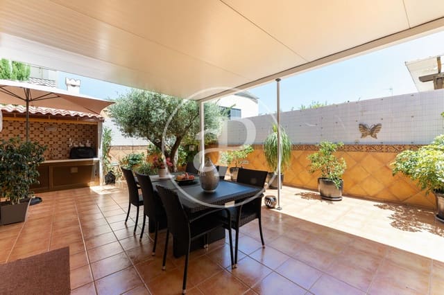 4 Zimmer Villa zu verkaufen in Amanecer, Palma de Mallorca - 960.000 € (Ref: 9922325)