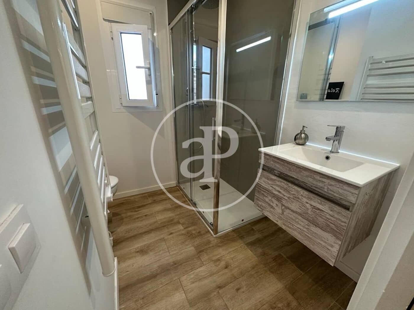2 bedroom Apartment for rent in Palma de Mallorca - € 2,200 (Ref: 9927435)