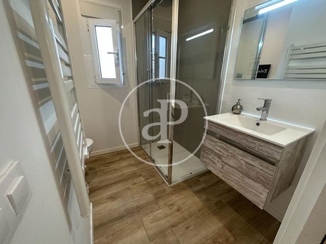 2 quarto Apartamento para arrendar em El Terreno, Palma de Mallorca - 2 200 € (Ref: 9927435)