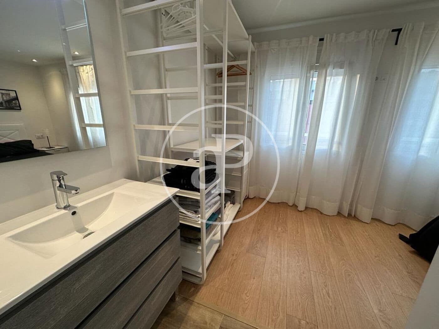 2 bedroom Apartment for rent in Palma de Mallorca - € 2,200 (Ref: 9927435)