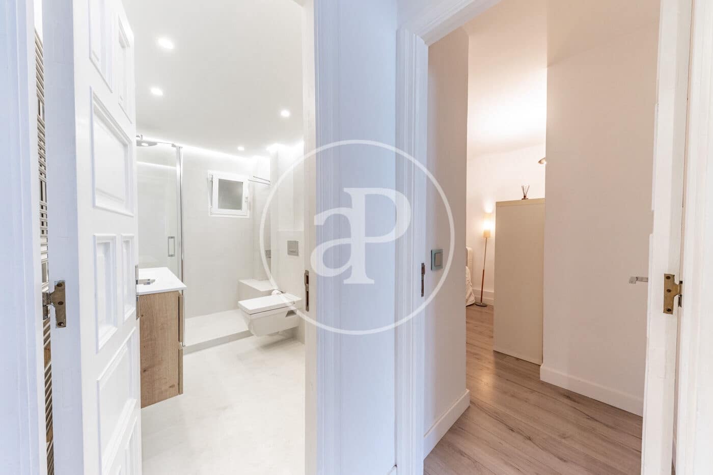 4 quarto Apartamento para arrendar em Palma de Mallorca - 4 500 € (Ref: 9927436)