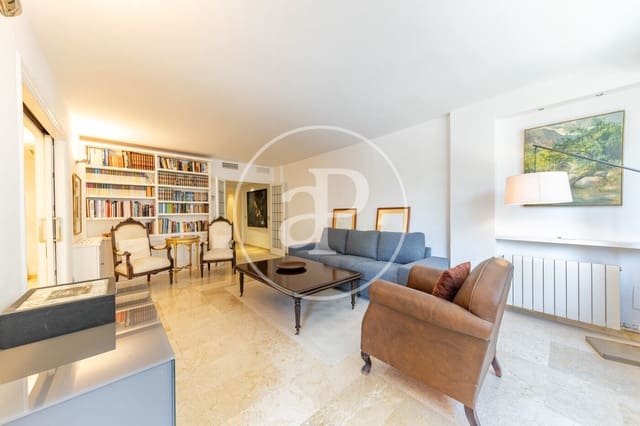 4 quarto Apartamento para arrendar em El Camp d'en Serralta, Palma de Mallorca - 4 500 € (Ref: 9927436)