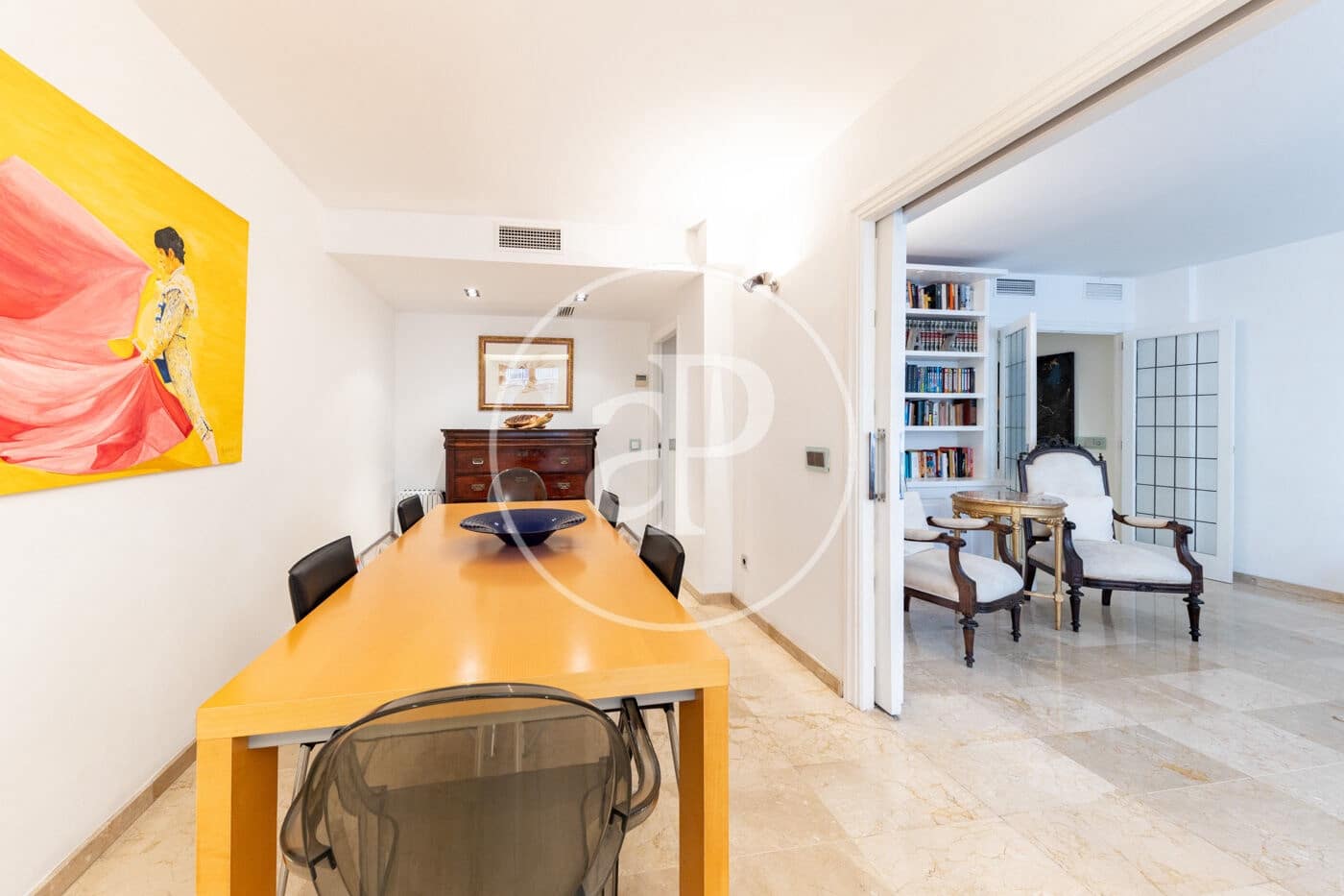 4 quarto Apartamento para arrendar em Palma de Mallorca - 4 500 € (Ref: 9927436)