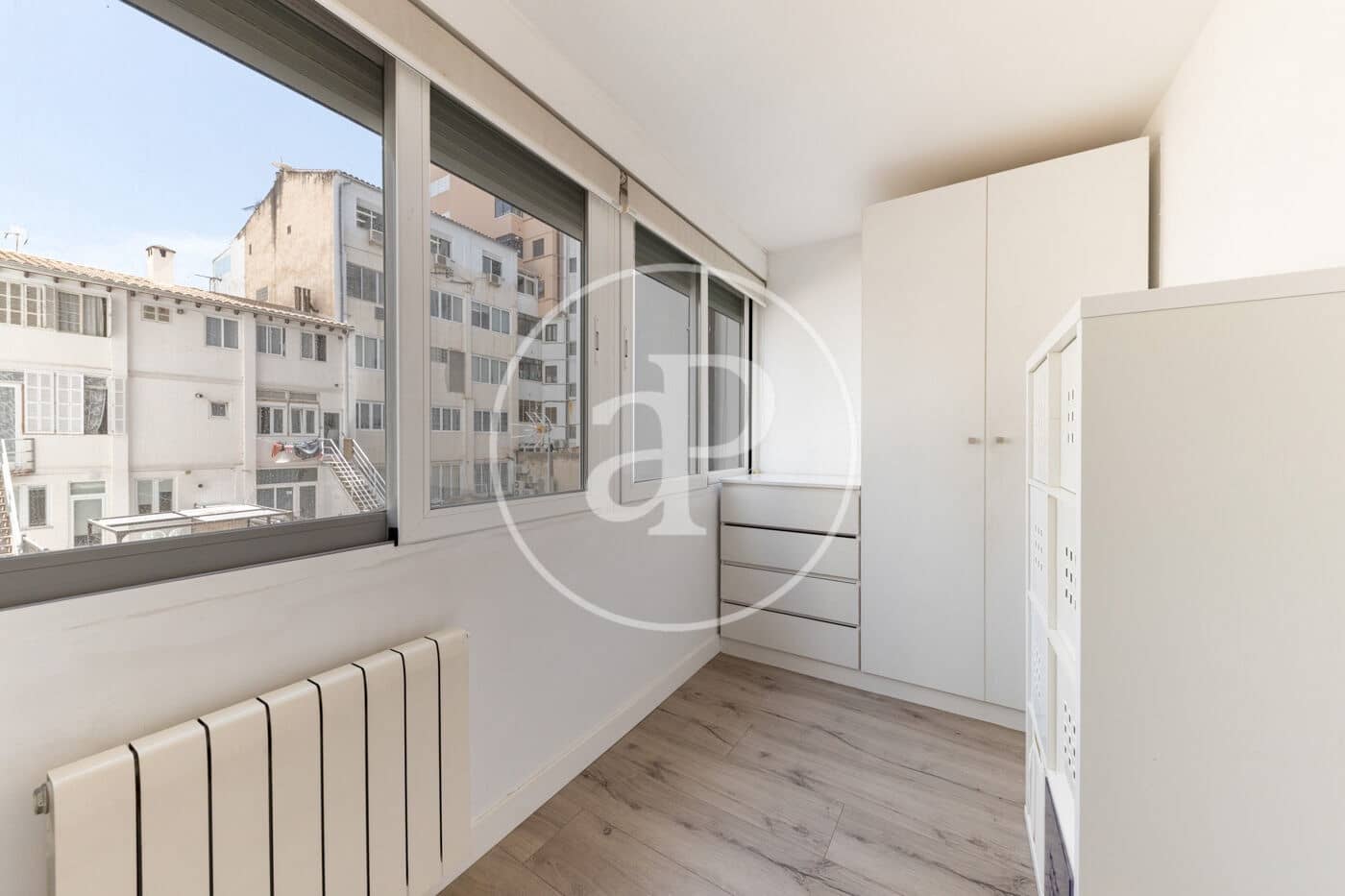 4 quarto Apartamento para arrendar em Palma de Mallorca - 4 500 € (Ref: 9927436)