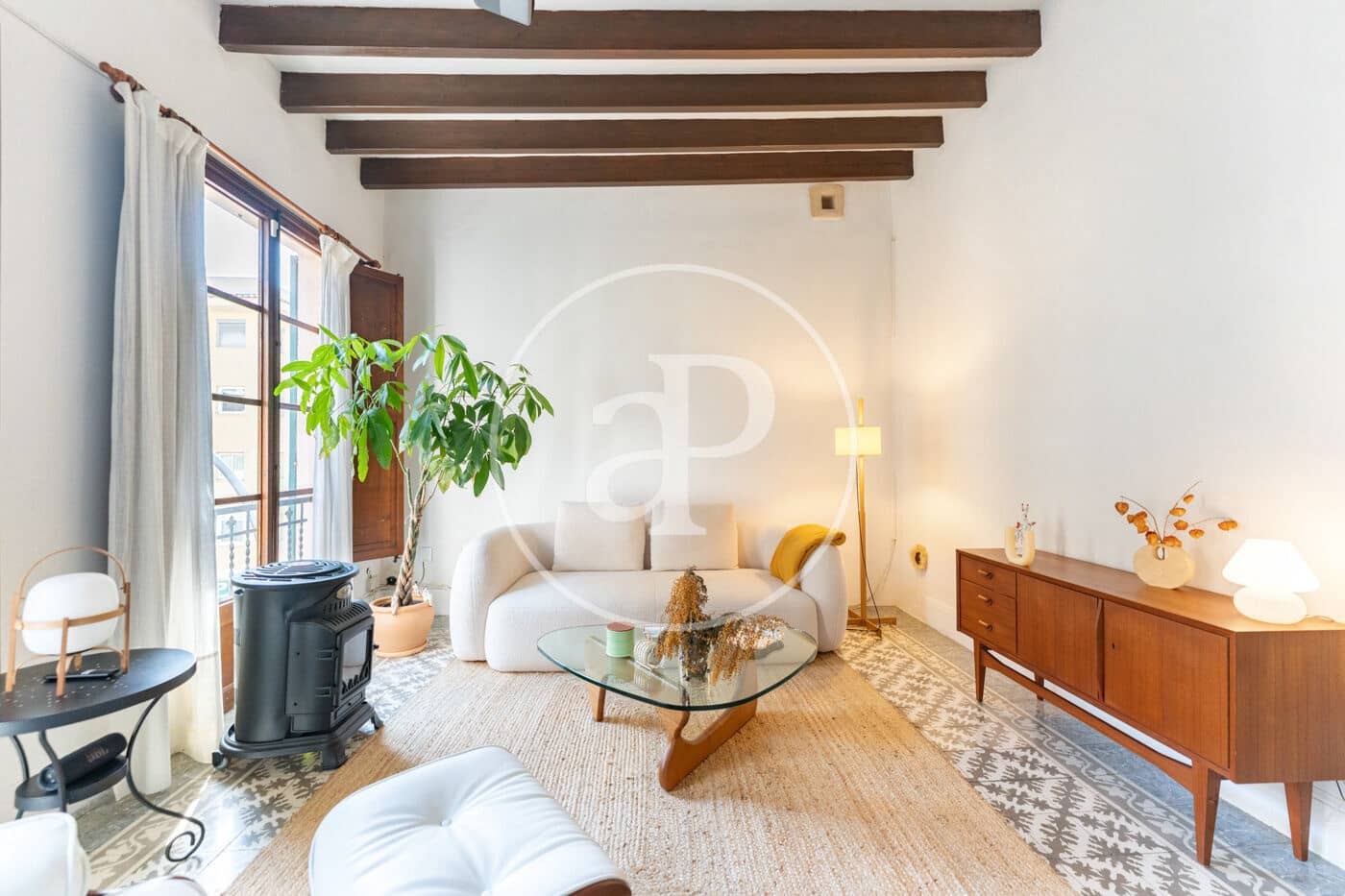 2 bedroom Apartment for rent in Palma de Mallorca with garage - € 1,800 (Ref: 9929424)