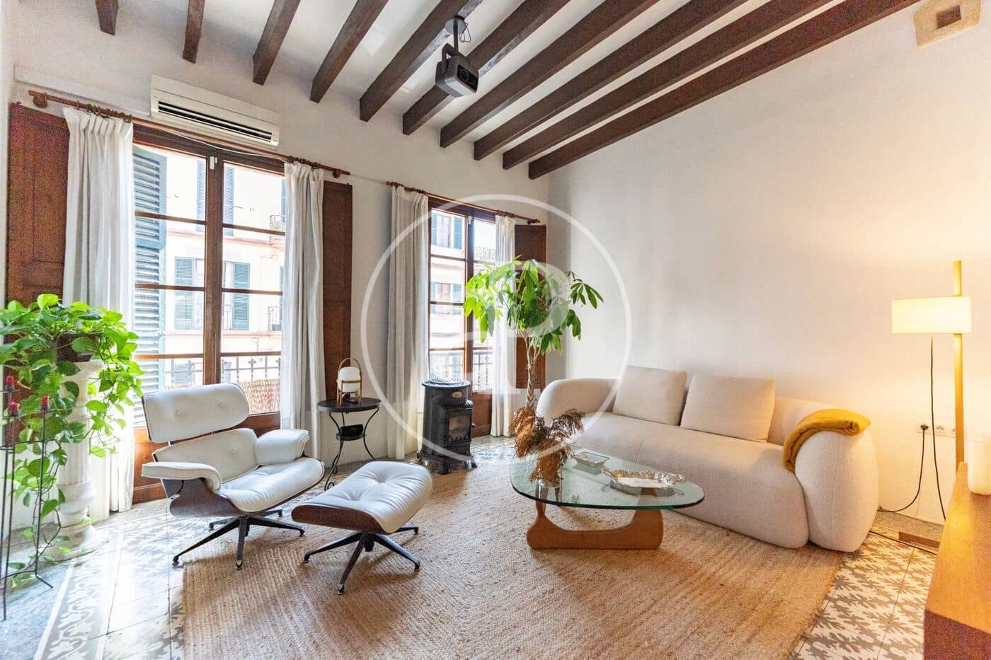 2 bedroom Apartment for rent in Palma de Mallorca with garage - € 1,800 (Ref: 9929424)