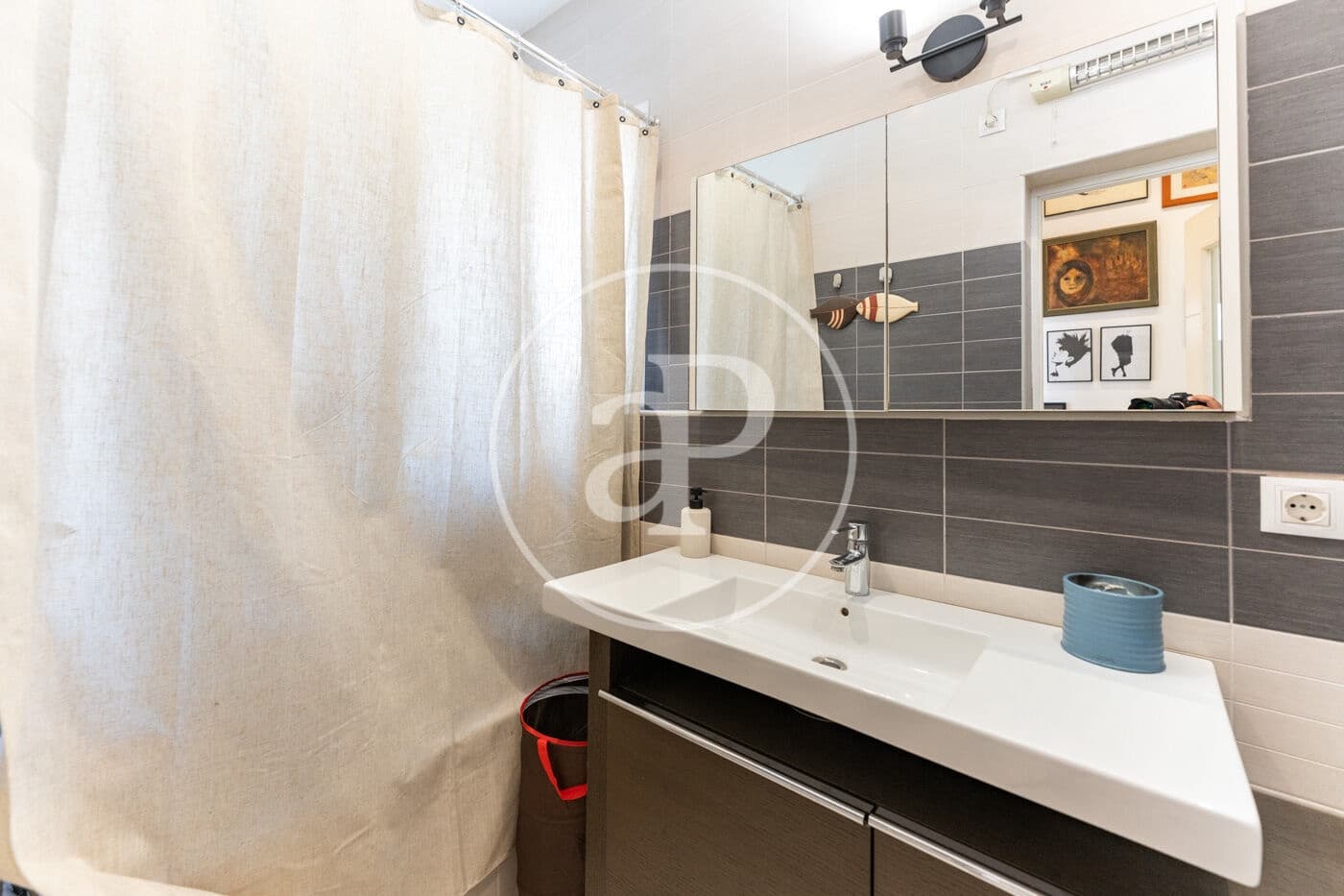 2 bedroom Apartment for rent in Palma de Mallorca with garage - € 1,800 (Ref: 9929424)
