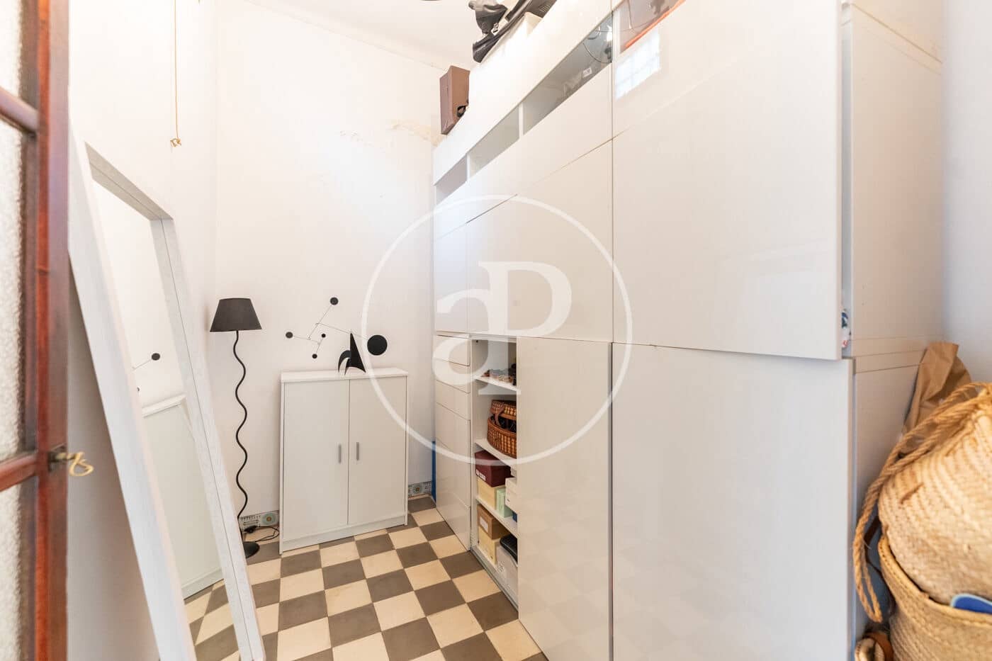 2 bedroom Apartment for rent in Palma de Mallorca with garage - € 1,800 (Ref: 9929424)