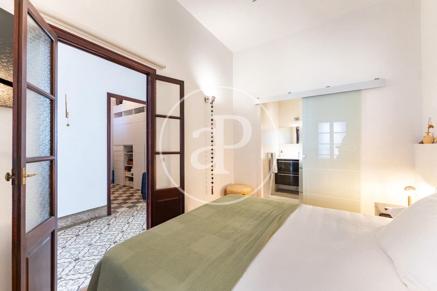 2 bedroom Apartment for rent in Palma de Mallorca with garage - € 1,800 (Ref: 9929424)