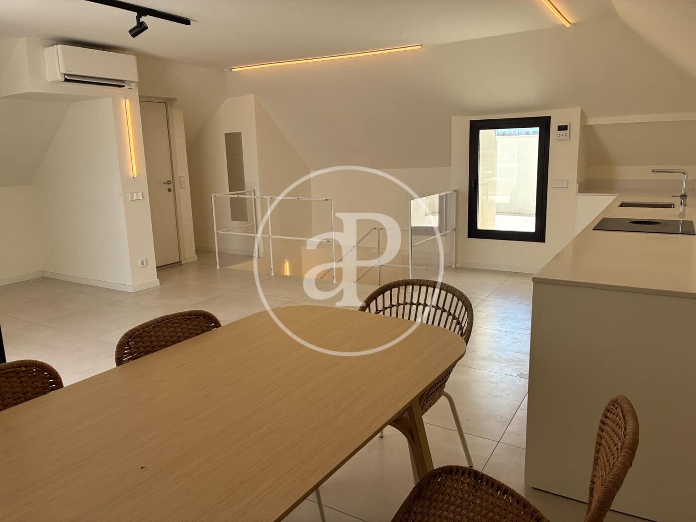 3 Zimmer Penthouse zu vermieten in Palma de Mallorca mit Pool - 3.200 € (Ref: 9929425)