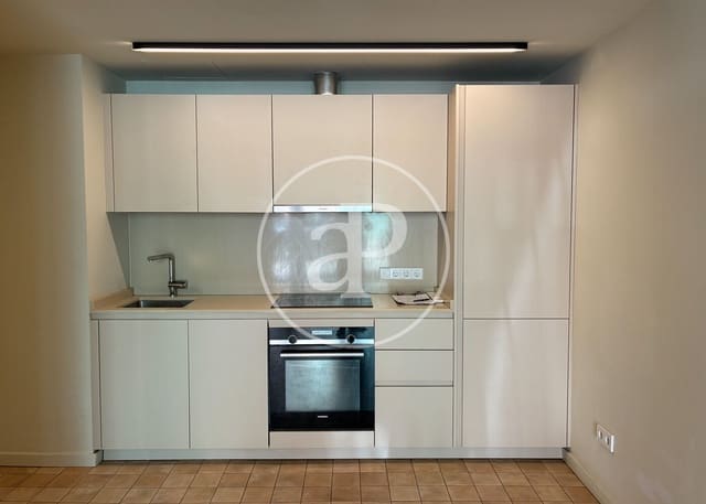 2 quarto Apartamento para arrendar em El Terreno, Palma de Mallorca com piscina - 1 650 € (Ref: 9929426)