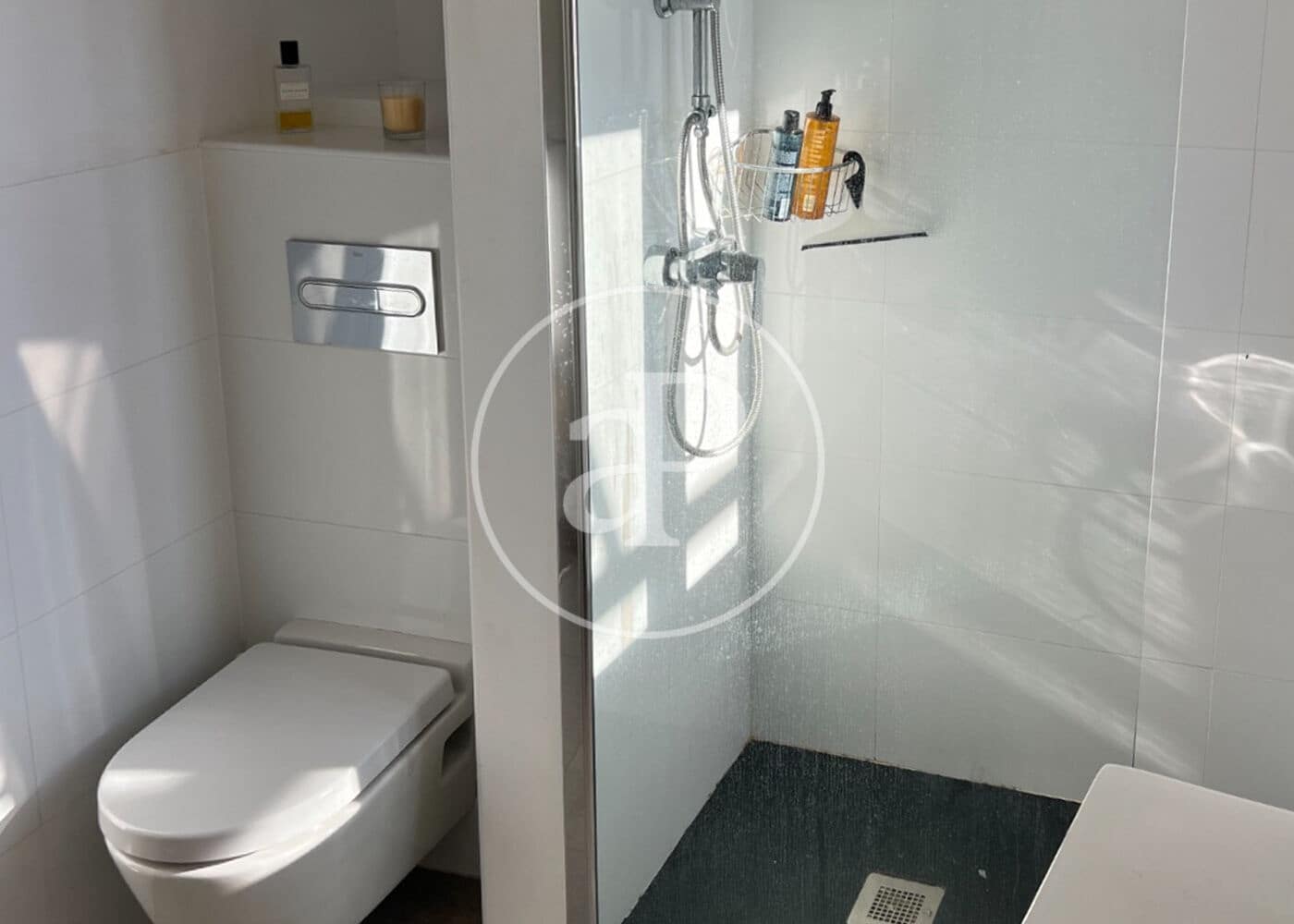 2 bedroom Apartment for rent in Palma de Mallorca - € 2,000 (Ref: 9929429)