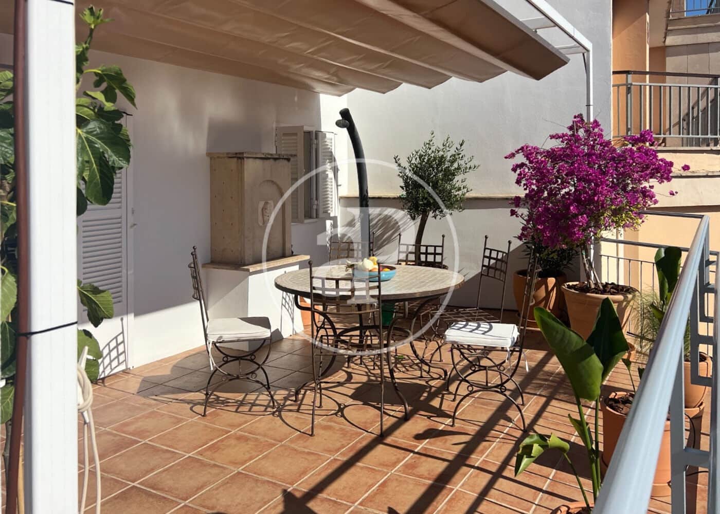 2 bedroom Apartment for rent in Palma de Mallorca - € 2,000 (Ref: 9929429)
