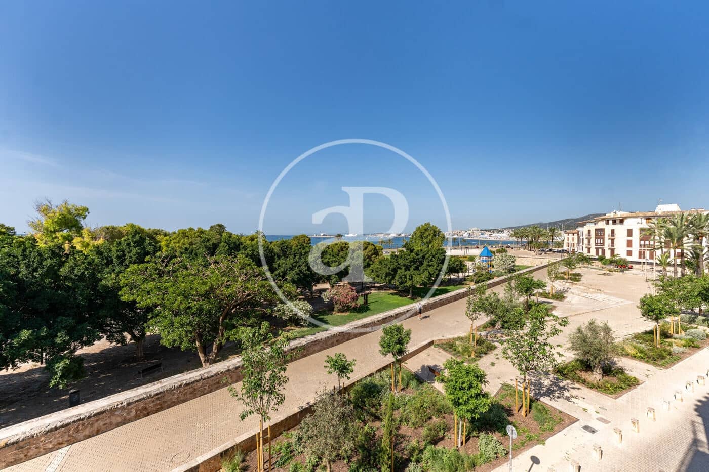 2 quarto Apartamento para arrendar em Palma de Mallorca com garagem - 4 900 € (Ref: 9936417)