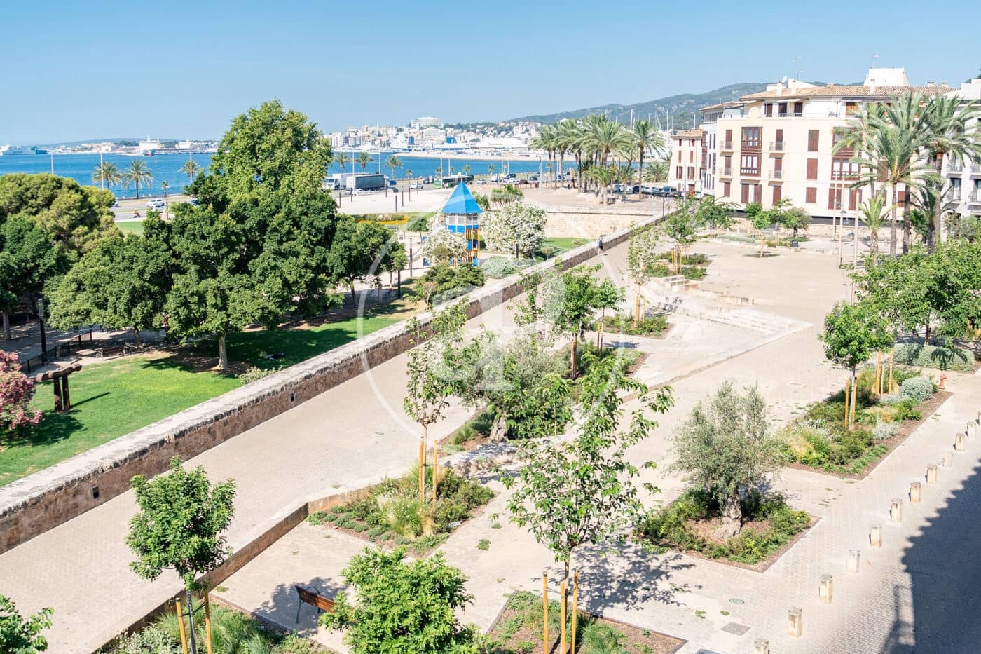 2 quarto Apartamento para arrendar em Palma de Mallorca com garagem - 4 900 € (Ref: 9936417)