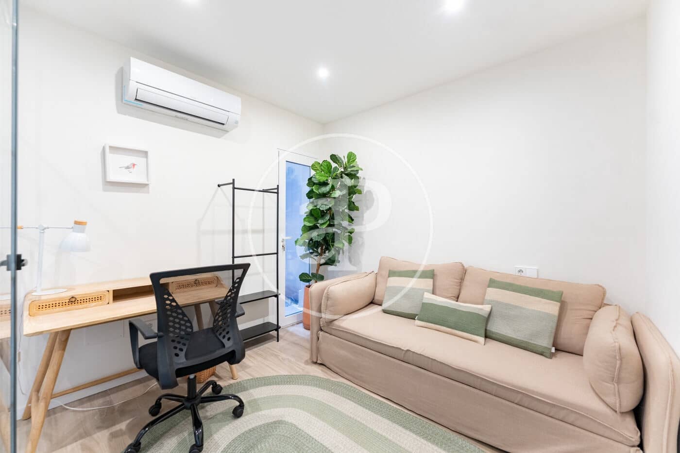 2 bedroom Apartment for rent in Es Forti - € 1,950 (Ref: 9936418)