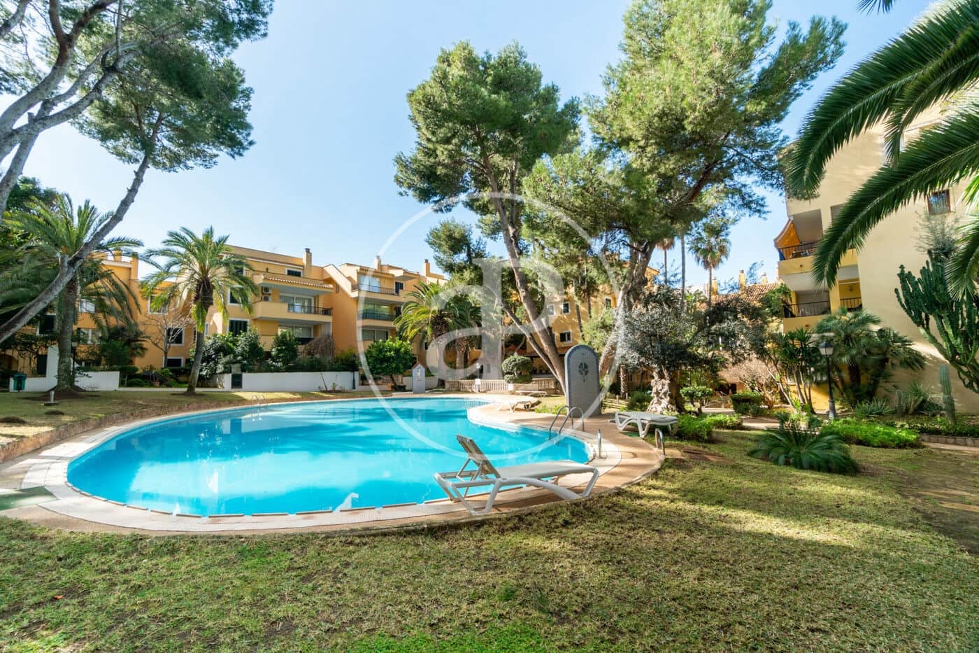 4 quarto Apartamento para arrendar em Santa Ponsa com piscina garagem - 3 500 € (Ref: 9938224)