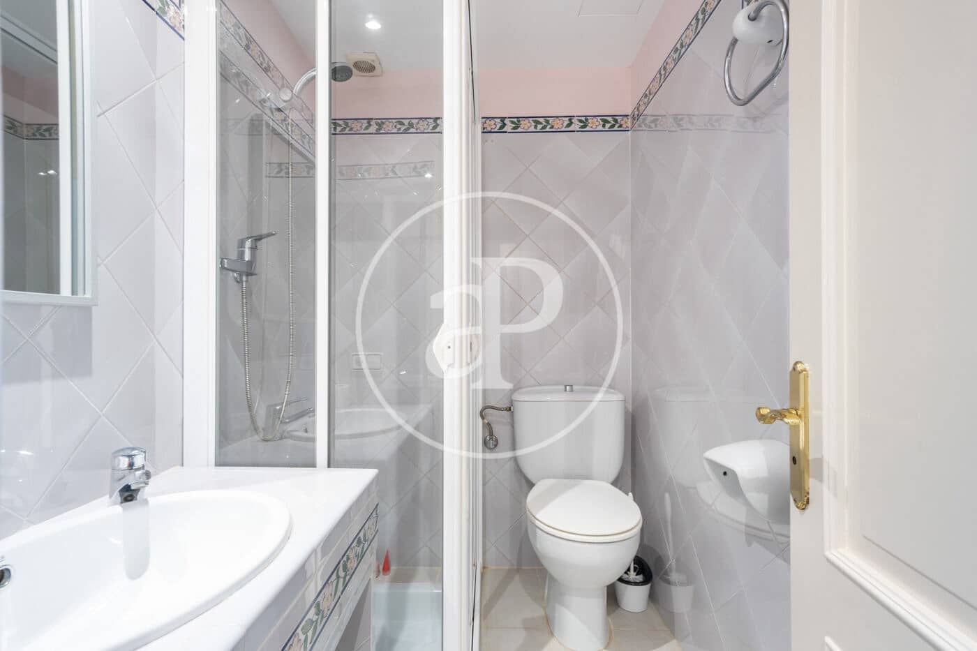 4 quarto Apartamento para arrendar em Santa Ponsa com piscina garagem - 3 500 € (Ref: 9938224)