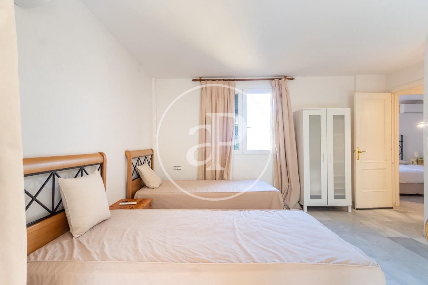 4 quarto Apartamento para arrendar em Santa Ponsa com piscina garagem - 3 500 € (Ref: 9938224)