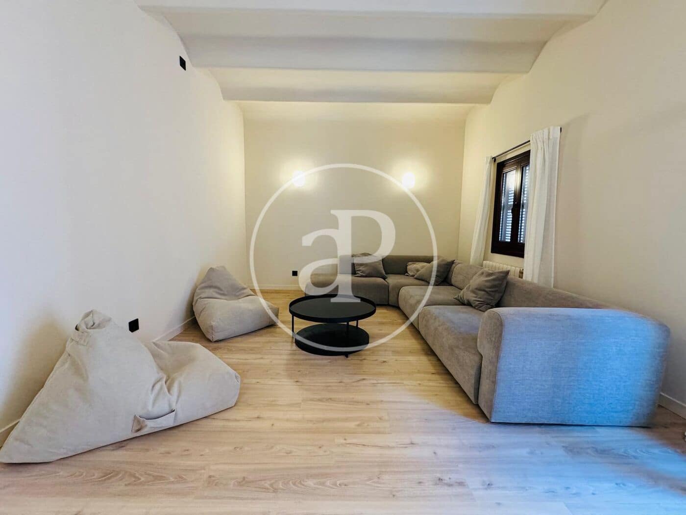 4 slaapkamer Appartement te huur in Palma de Mallorca met garage - € 2.300 (Ref: 9945738)