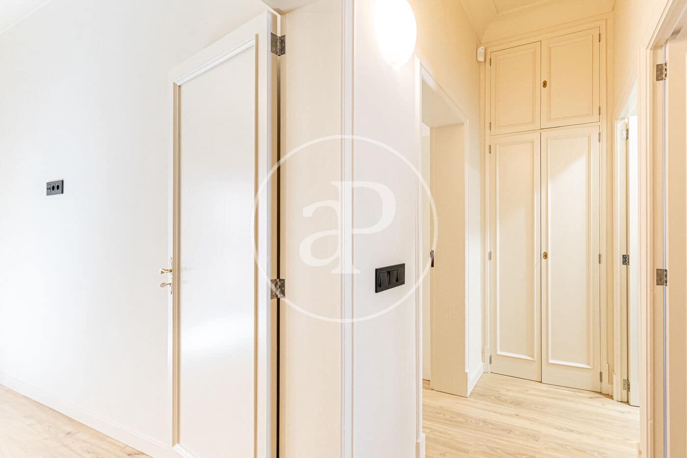 4 slaapkamer Appartement te huur in Palma de Mallorca met garage - € 2.300 (Ref: 9945738)