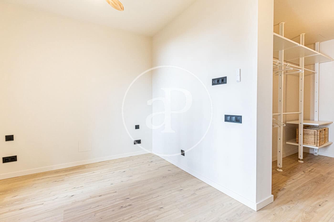 4 slaapkamer Appartement te huur in Palma de Mallorca met garage - € 2.300 (Ref: 9945738)
