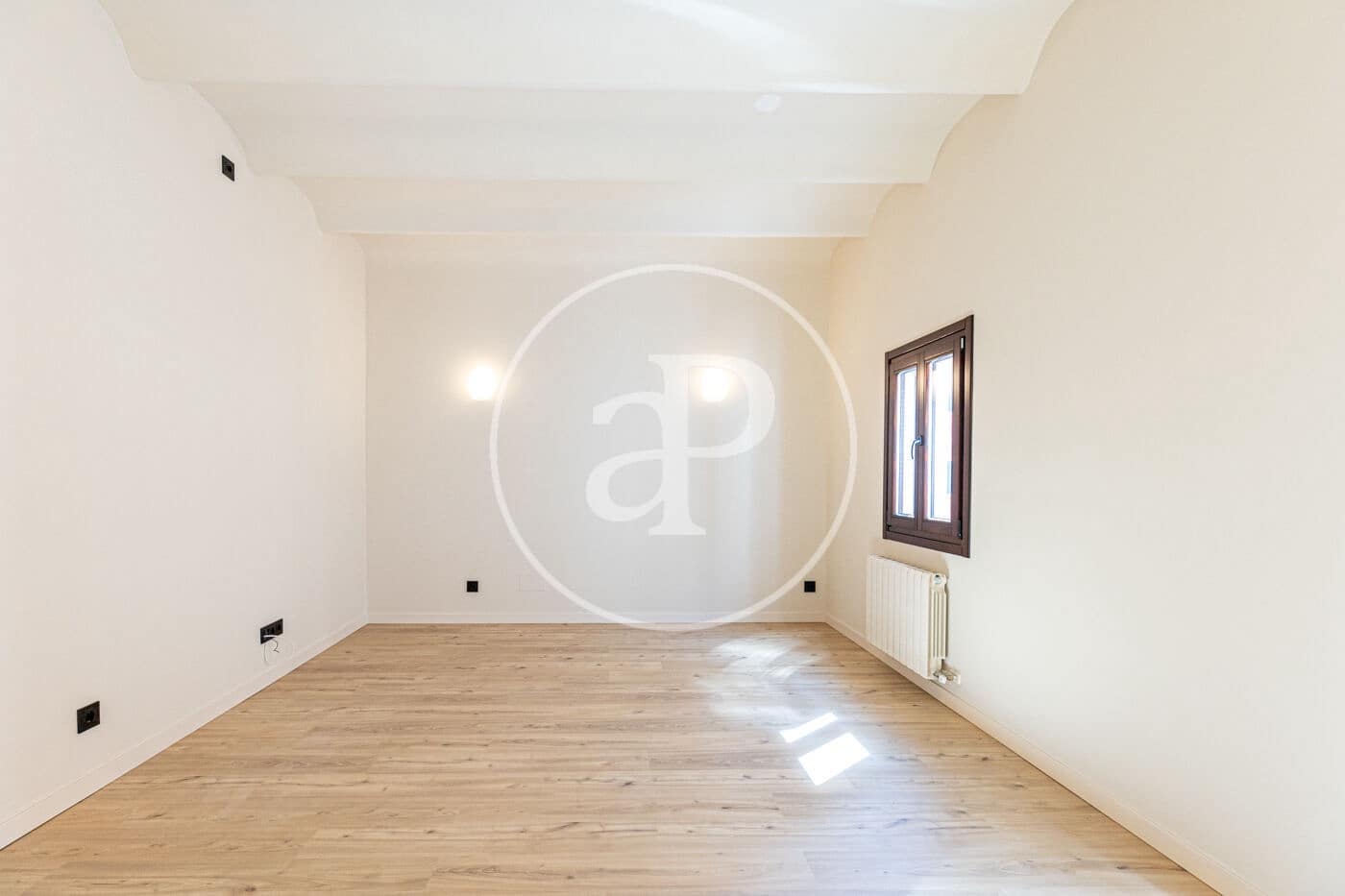 4 slaapkamer Appartement te huur in Palma de Mallorca met garage - € 2.300 (Ref: 9945738)