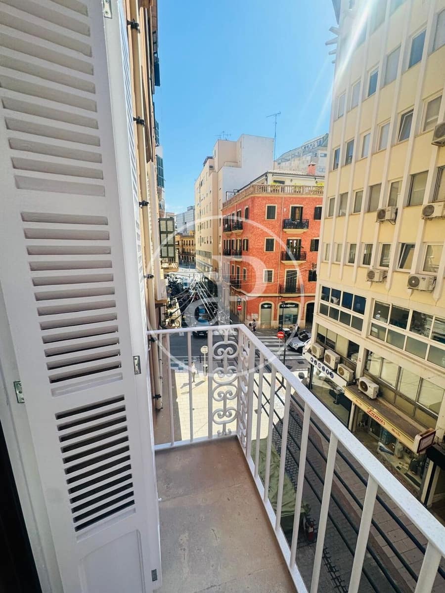 4 slaapkamer Appartement te huur in Palma de Mallorca met garage - € 2.300 (Ref: 9945738)