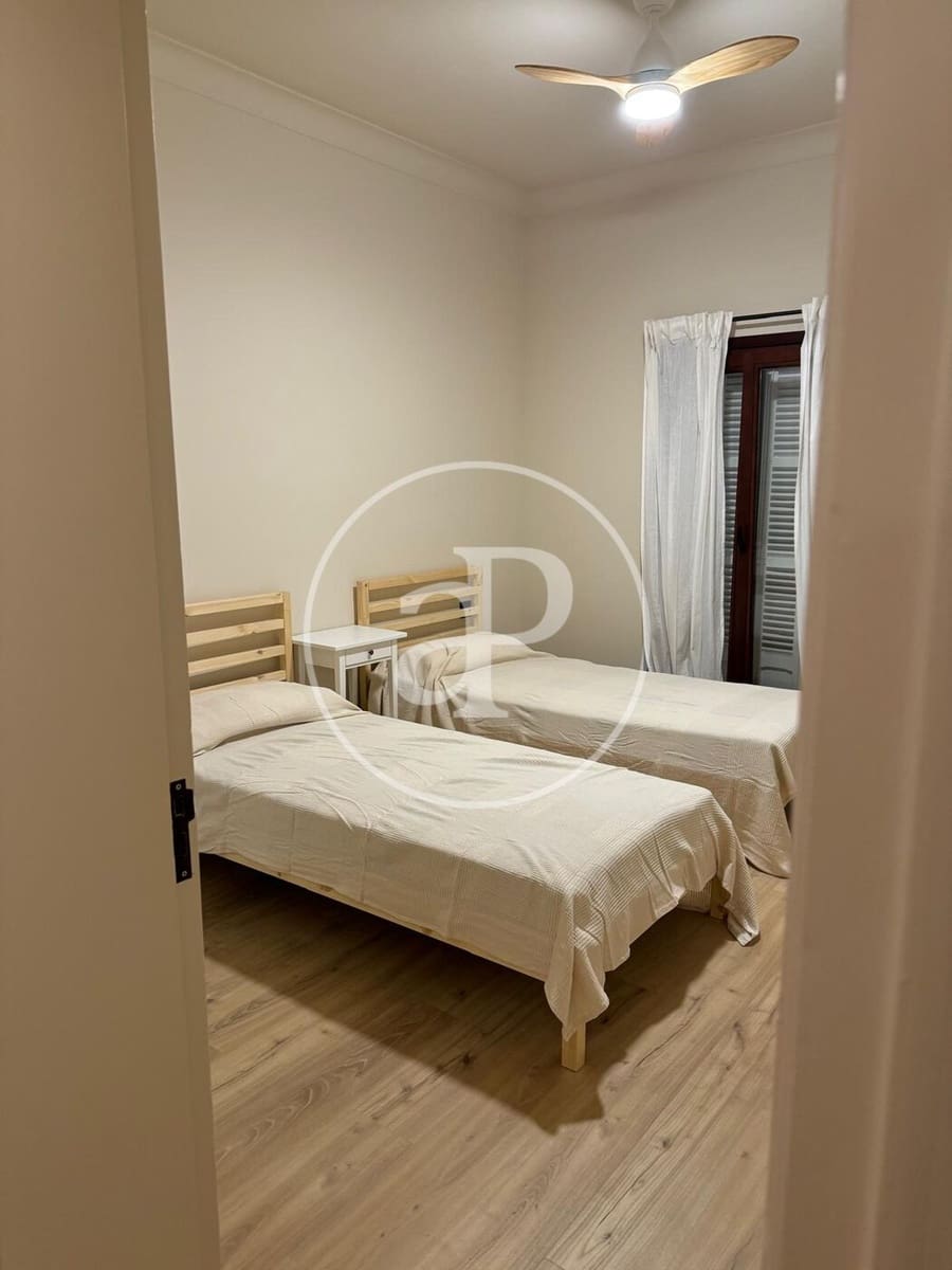 4 slaapkamer Appartement te huur in Palma de Mallorca met garage - € 2.300 (Ref: 9945738)