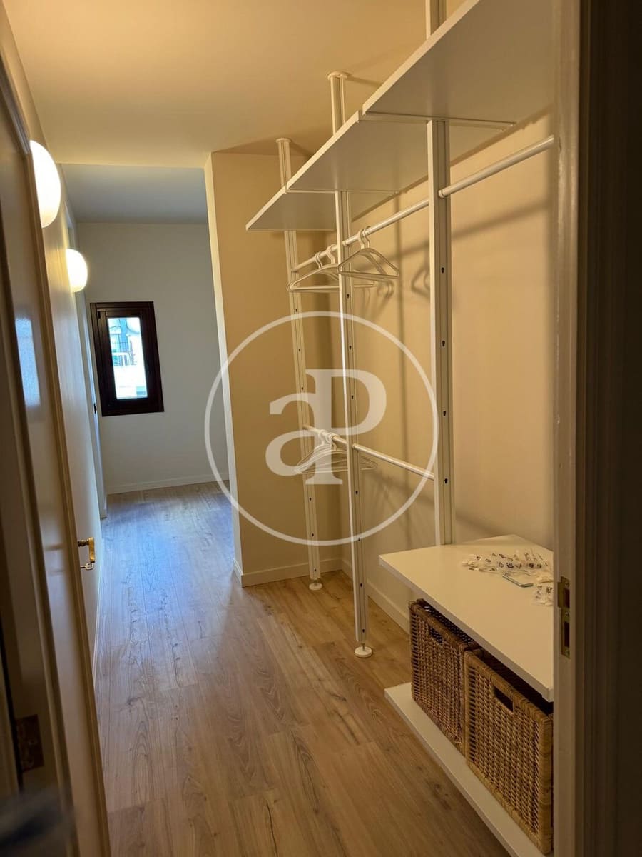 4 slaapkamer Appartement te huur in Palma de Mallorca met garage - € 2.300 (Ref: 9945738)