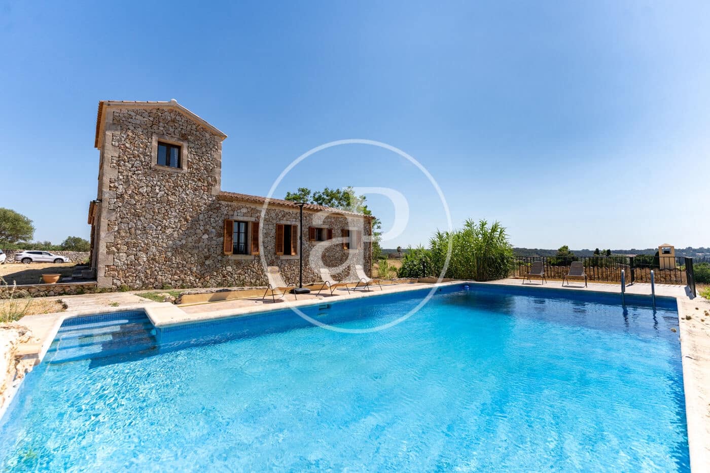 4 bedroom Villa for rent in Sineu with pool - € 5,500 (Ref: 9949825)
