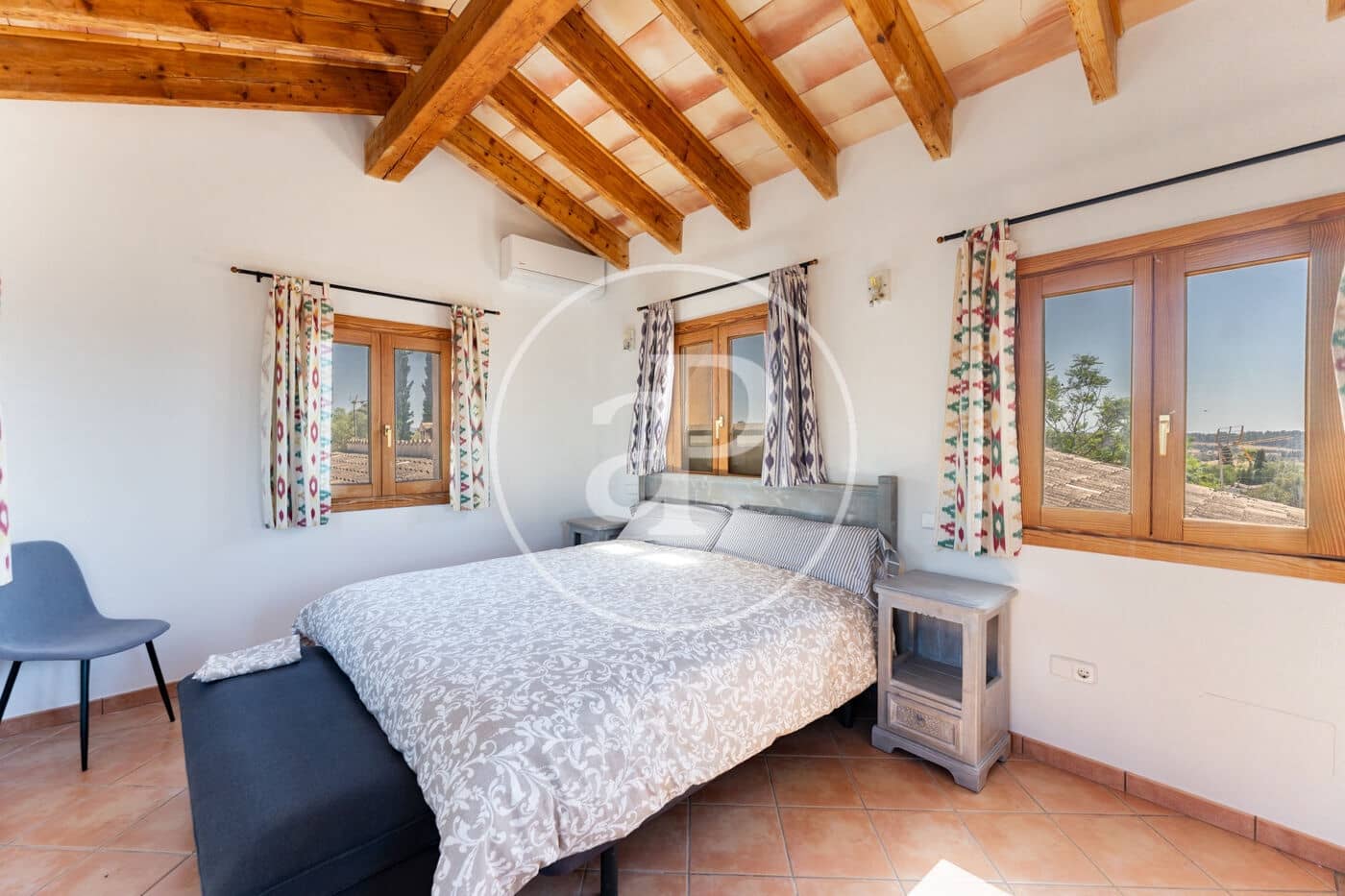 4 bedroom Villa for rent in Sineu with pool - € 5,500 (Ref: 9949825)