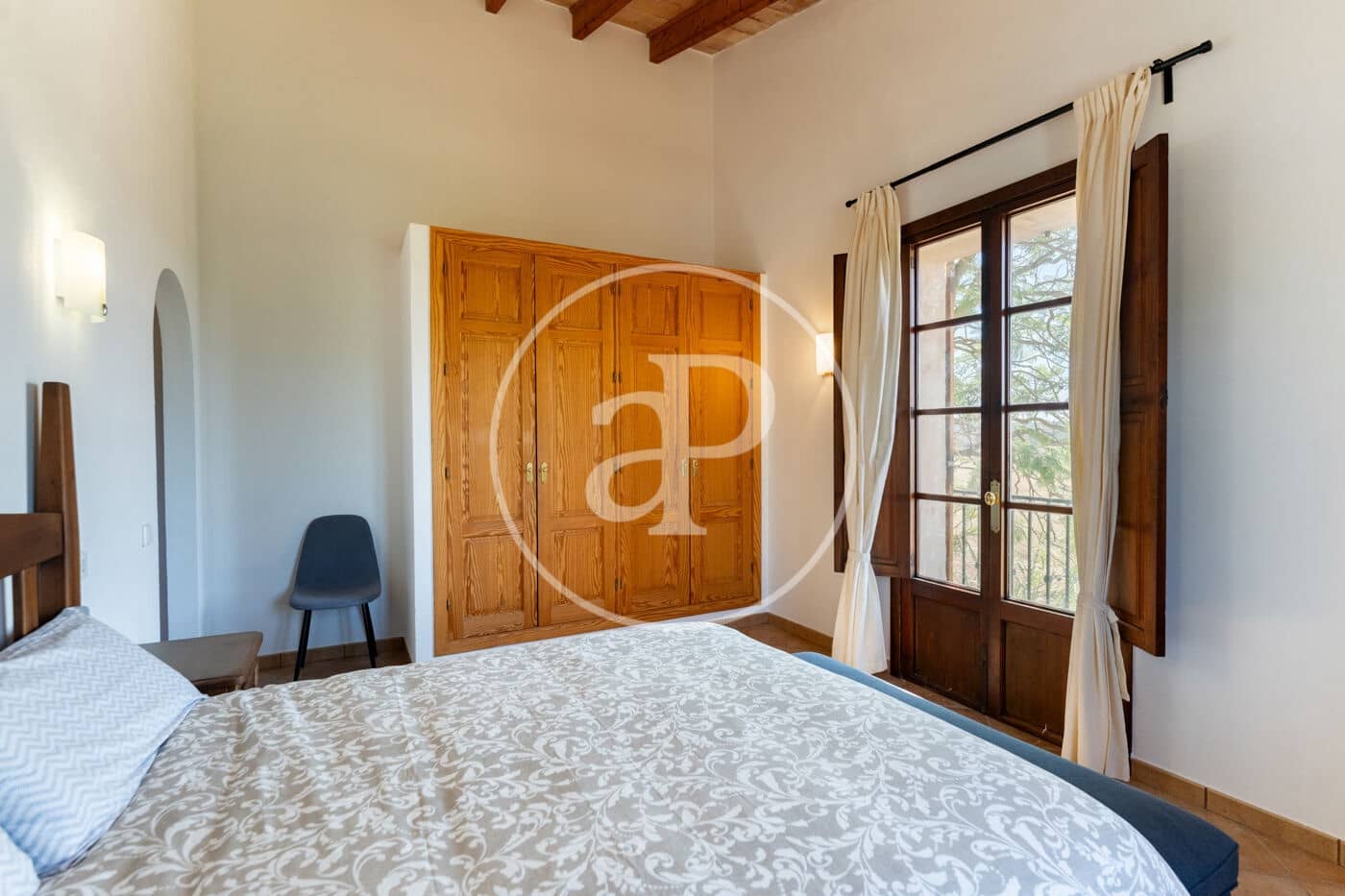 4 bedroom Villa for rent in Sineu with pool - € 5,500 (Ref: 9949825)