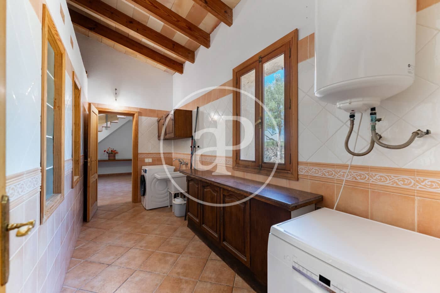 4 bedroom Villa for rent in Sineu with pool - € 5,500 (Ref: 9949825)