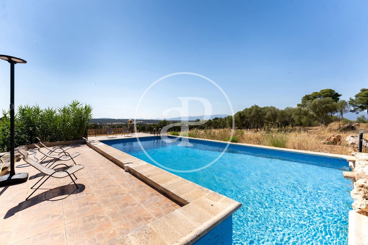 4 bedroom Villa for rent in Sineu with pool - € 5,500 (Ref: 9949825)