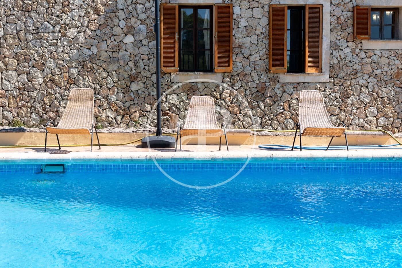 4 bedroom Villa for rent in Sineu with pool - € 5,500 (Ref: 9949825)