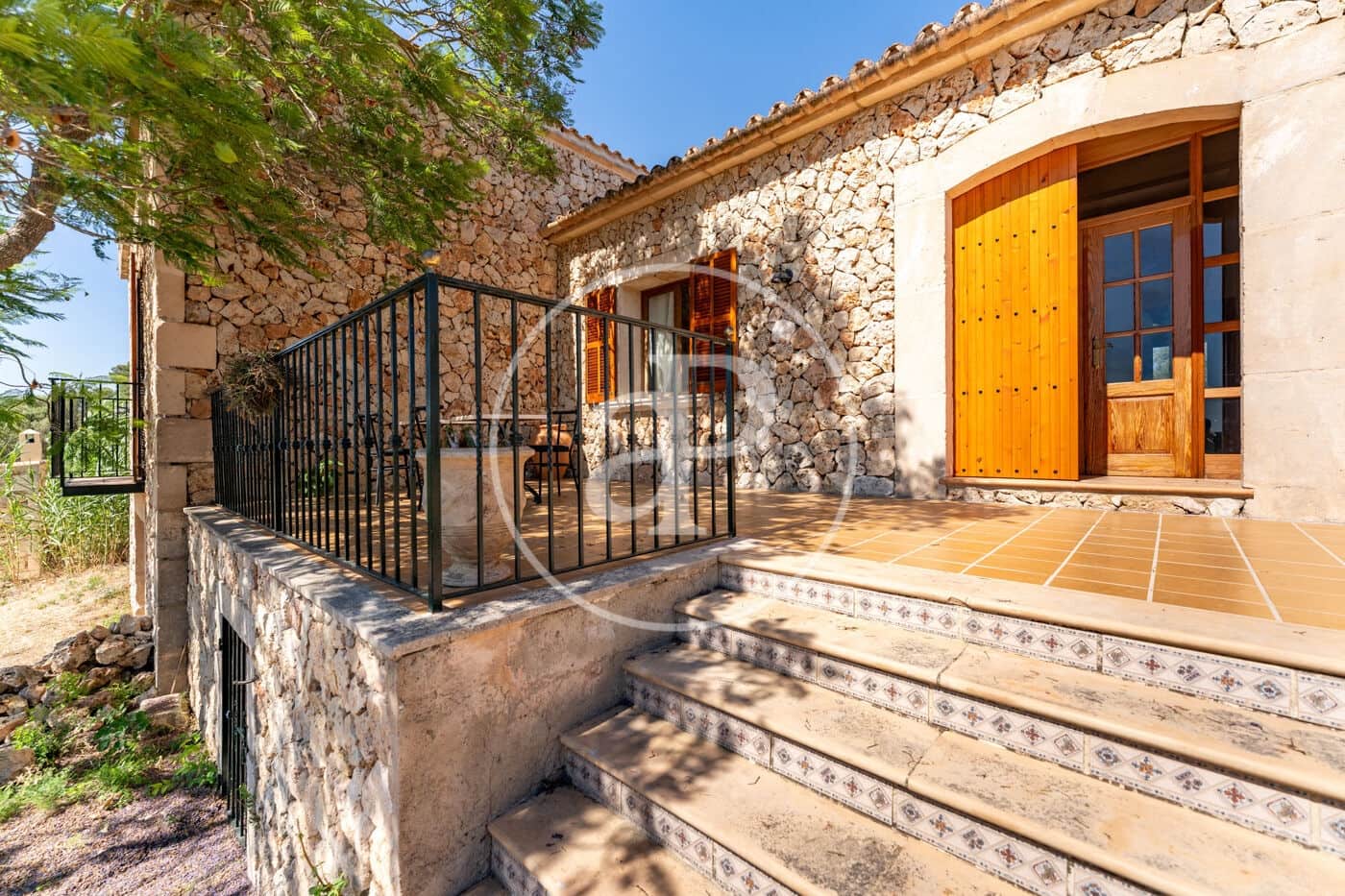 4 bedroom Villa for rent in Sineu with pool - € 5,500 (Ref: 9949825)