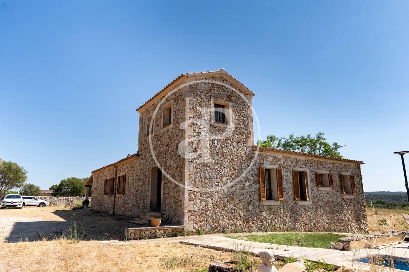 4 bedroom Villa for rent in Sineu with pool - € 5,500 (Ref: 9949825)