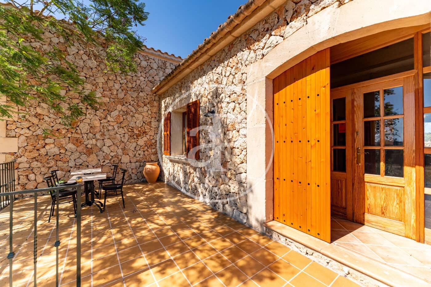 4 bedroom Villa for rent in Sineu with pool - € 5,500 (Ref: 9949825)