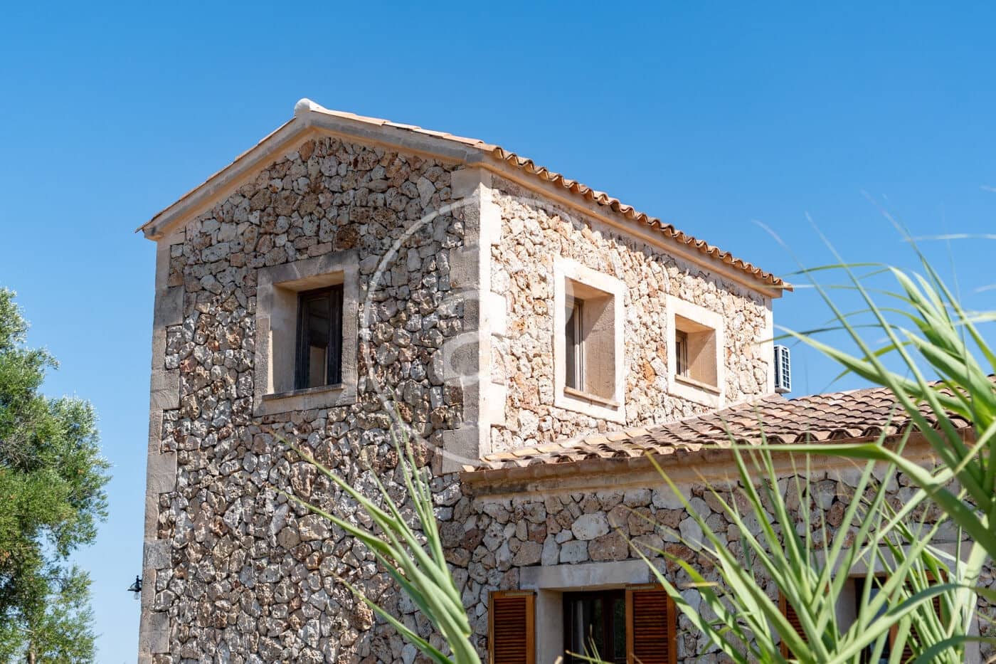 4 bedroom Villa for rent in Sineu with pool - € 5,500 (Ref: 9949825)