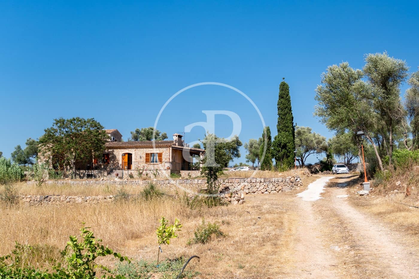 4 bedroom Villa for rent in Sineu with pool - € 5,500 (Ref: 9949825)
