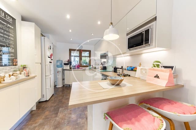 3 makuuhuone Huvila vuokrattavana paikassa Portals Nous, Calvià mukana 
autotalli - 2 500 € (Ref: 9954256)